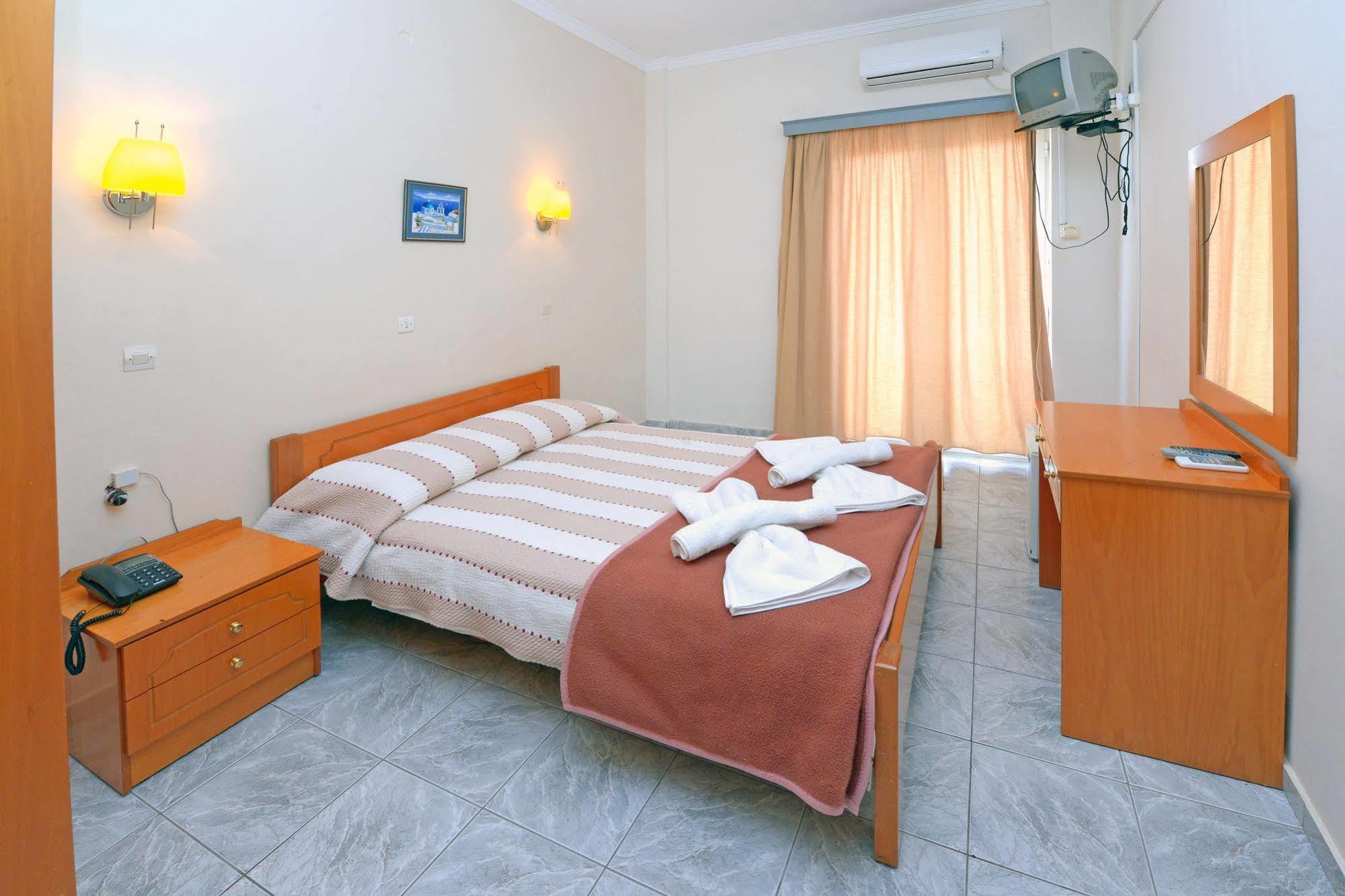 Veroniki Hotel คอสทาวน์ ภายนอก รูปภาพ