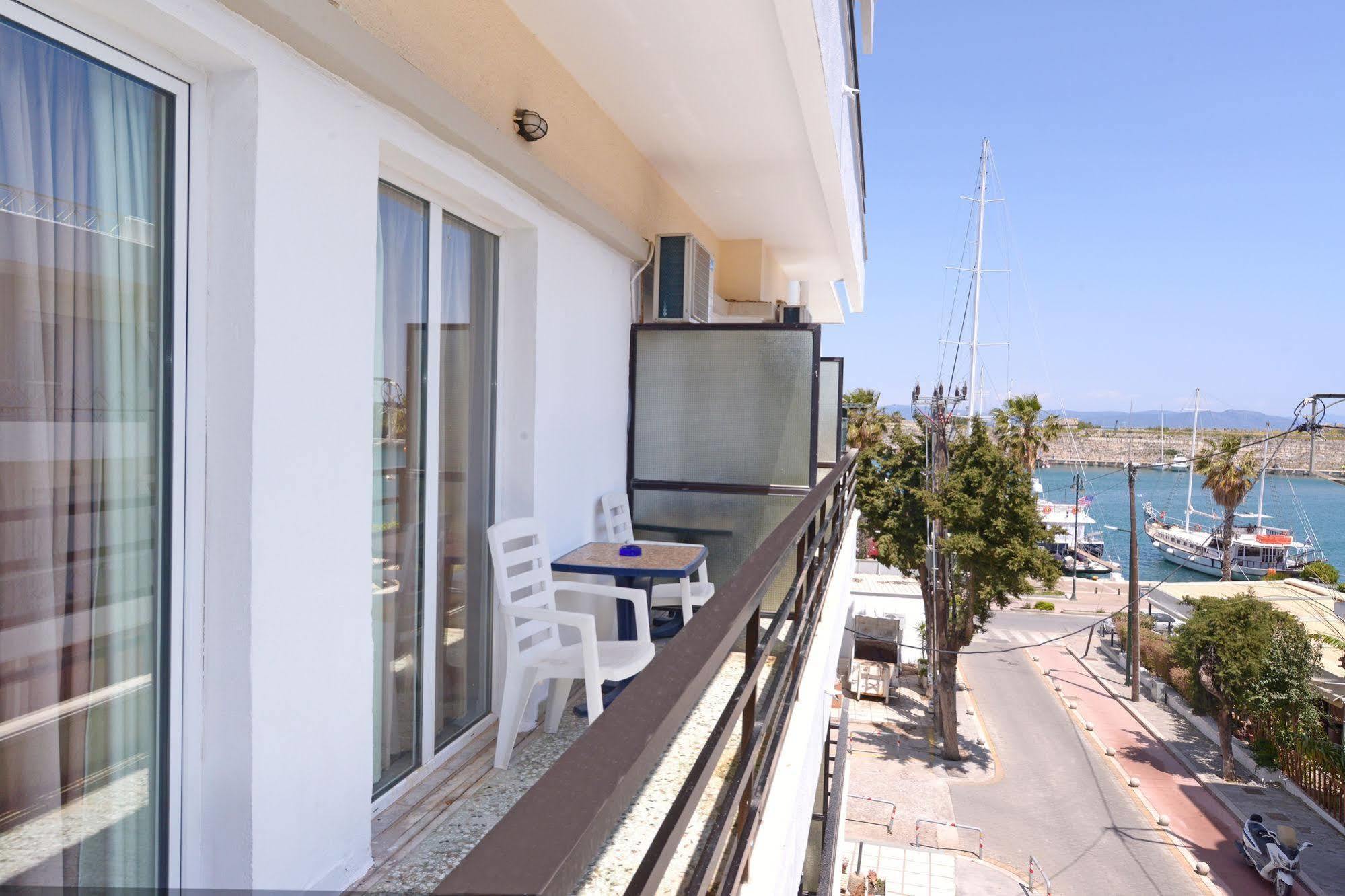 Veroniki Hotel คอสทาวน์ ภายนอก รูปภาพ