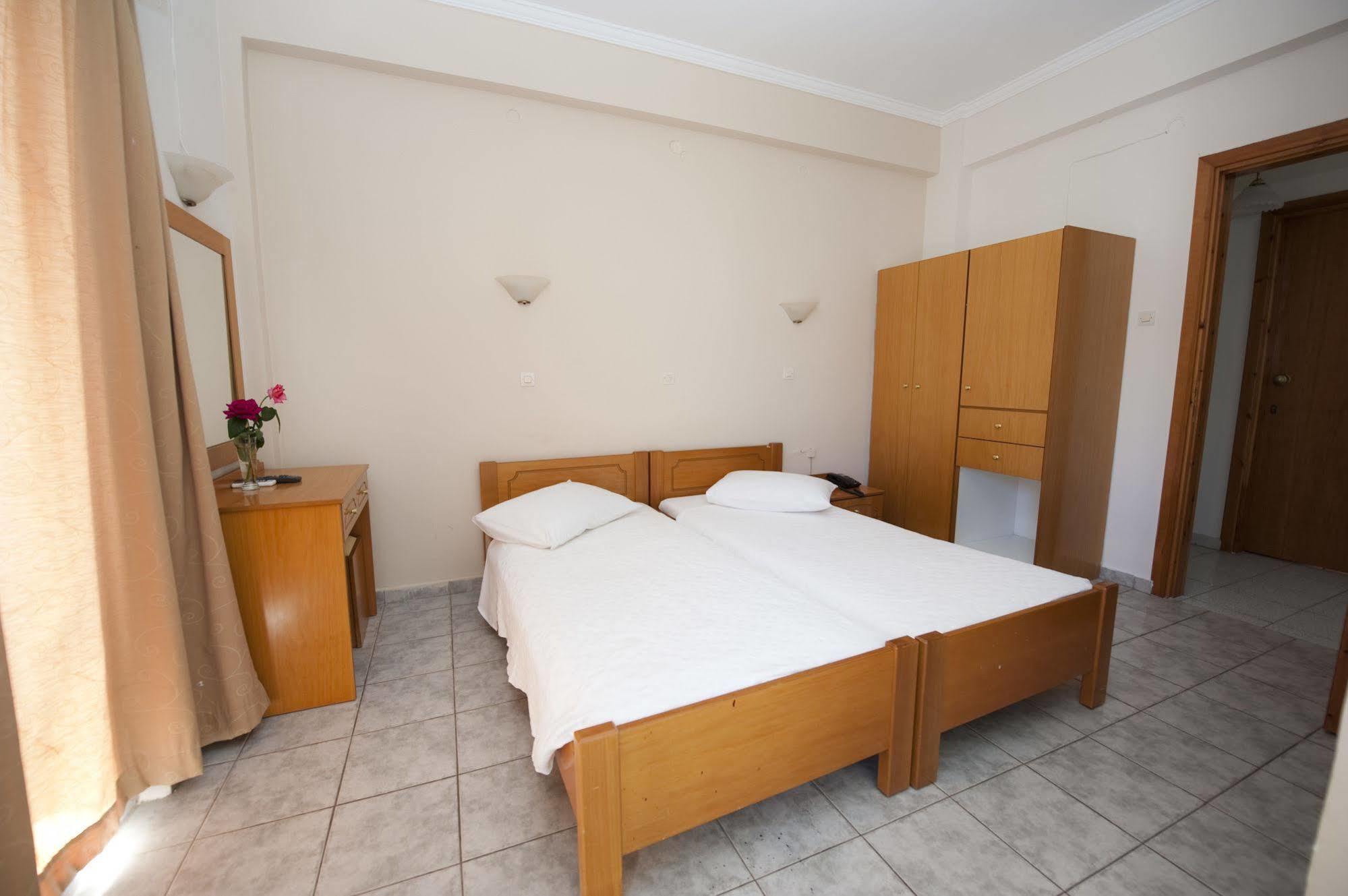 Veroniki Hotel คอสทาวน์ ภายนอก รูปภาพ