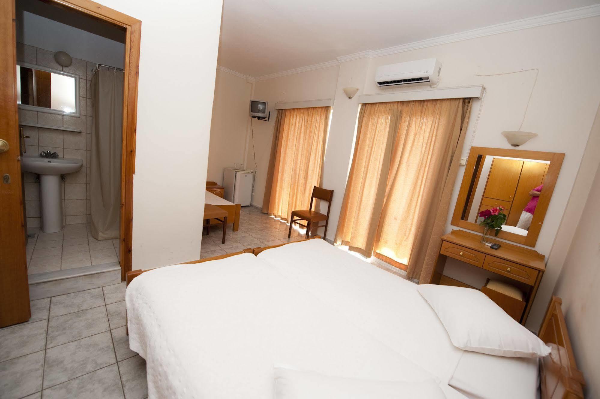 Veroniki Hotel คอสทาวน์ ภายนอก รูปภาพ